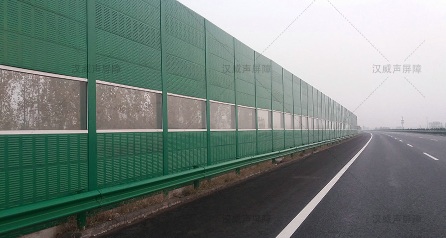 北京六環直立中間PC透明金屬穿孔聲屏障案例